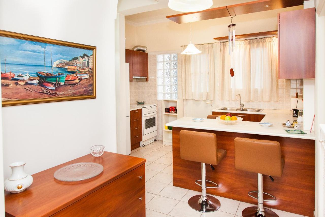 Vintage Apartment In Downtown Athens! Buitenkant foto