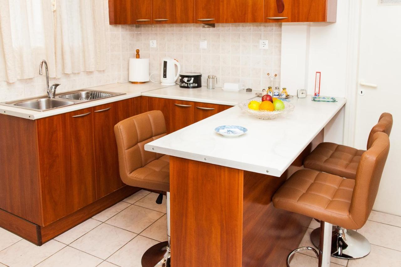 Vintage Apartment In Downtown Athens! Buitenkant foto