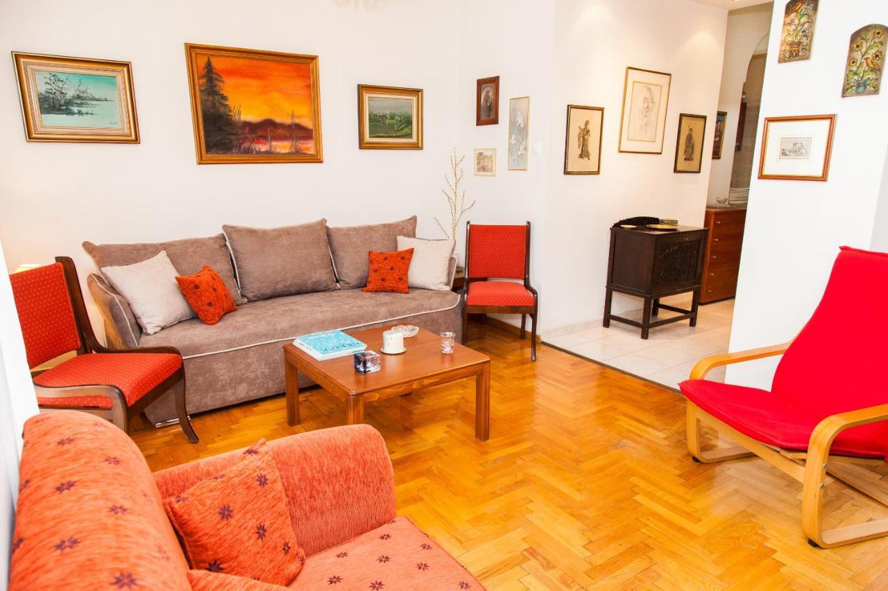 Vintage Apartment In Downtown Athens! Buitenkant foto